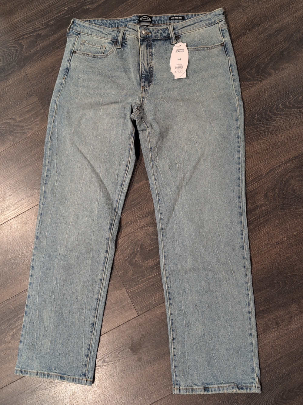 Scoop Women's Low Rise Slim Jeans, 30" Inseam, Size 14 Light Wash NWT